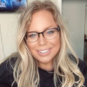 Meet your Posher, Erin